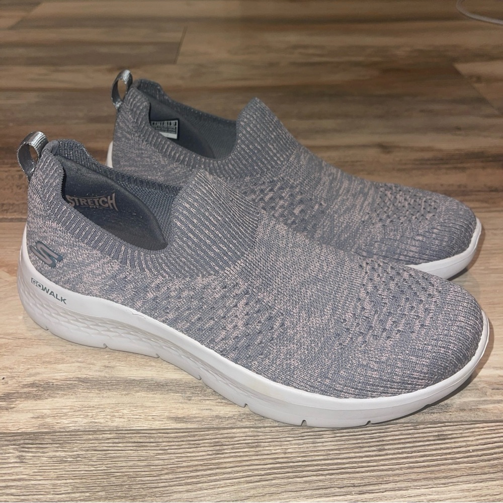 Skechers Women's GO WALK Flex Cali Sunset Comfort Gray Size 8 Slip On Sneakers